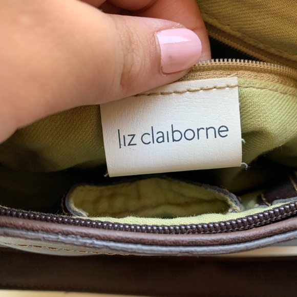 COPY - Cute Brown Leather Liz Claiborne Bag - Picture 4 of 9
